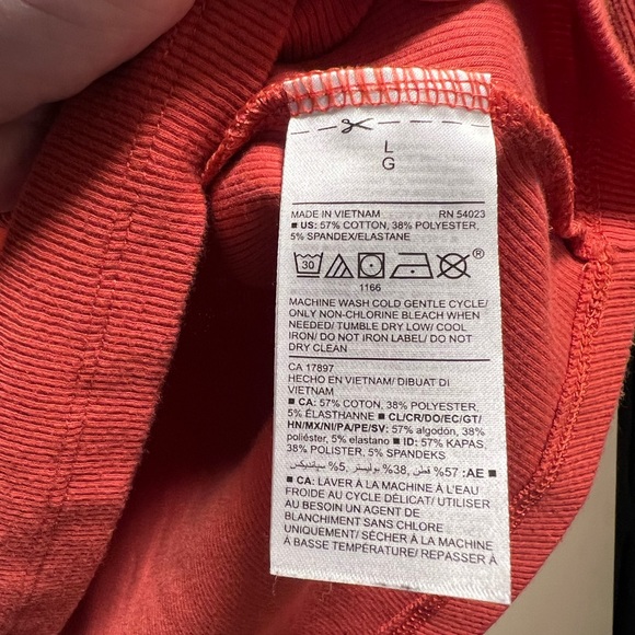 Ladies size large - Picture 3 of 3